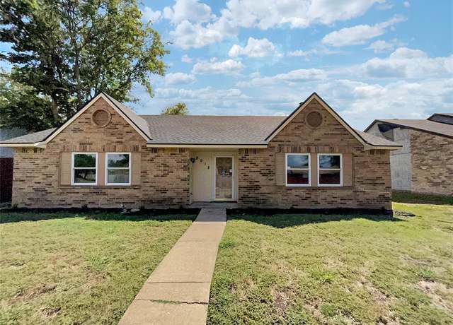 Property at 2918 Centennial Dr, Garland, TX 75042, 3 beds, 2 baths