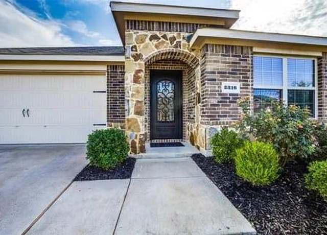 Property at 2316 Julia Ln, Forney, TX 75126, 4 beds, 2 baths