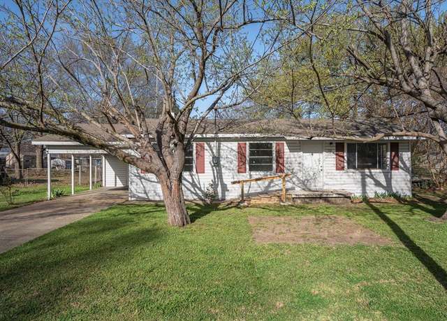 Property at 316 Cannon, Quinlan, TX 75474, 3 beds, 1 bath