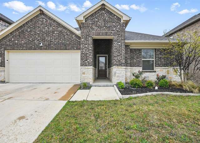 Property at 217 Kirwin Dr, Fort Worth, TX 76131, 4 beds, 3 baths