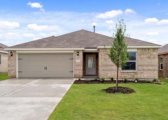 Property at 13417 Gitty Up Cir, Cresson, TX 76035, 3 beds, 2 baths