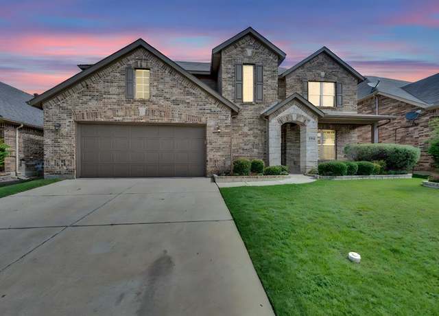 Property at 1416 Mesa Crest Dr, Fort Worth, TX 76052, 4 beds, 3.5 baths