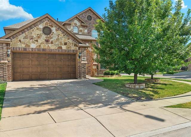 Property at 8852 Devonshire Dr, Fort Worth, TX 76131, 5 beds, 3.5 baths