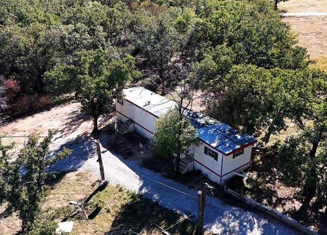 Property at 689 Hunter Trl, Bridgeport, TX 76426, 3 beds, 1 bath