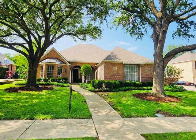Property at 824 Parkwood Ct, Mckinney, TX 75072, 3 beds, 3 baths