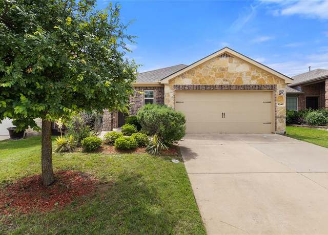 Property at 7517 Paramount Dr, Mckinney, TX 75071, 3 beds, 2 baths