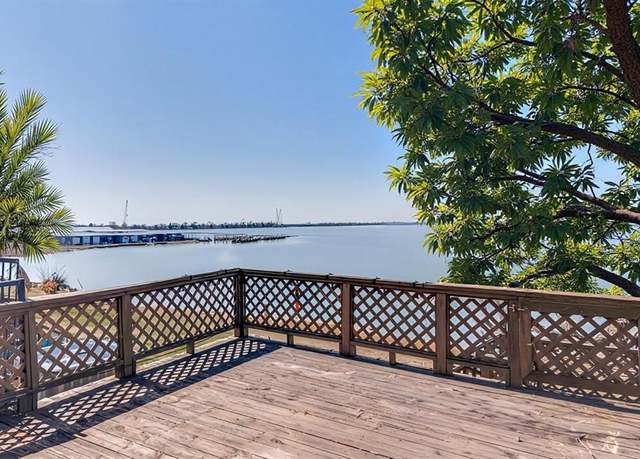 Property at 3904 Mediterranean St, Rockwall, TX 75087, 2 beds, 2.5 baths