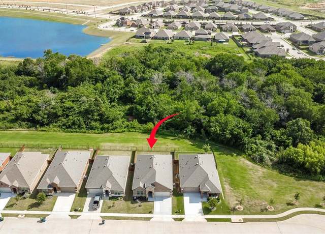 Property at 11111 Mustang Trl, Aubrey, TX 76227, 4 beds, 2 baths