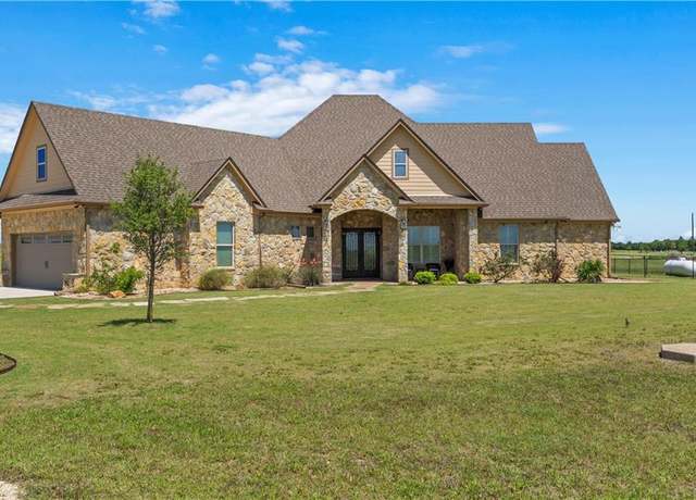 Property at 1901 Rosenthal Pkwy, Lorena, TX 76655, 4 beds, 2.5 baths
