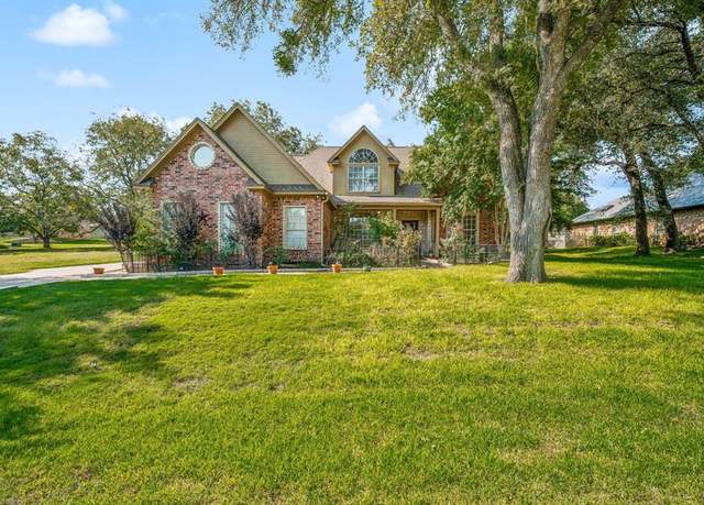 Property at 9810 Bringier Ct, Granbury, TX 76049, 4 beds, 3 baths