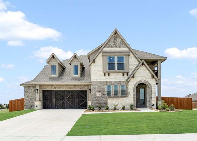 Property at 328 Resting Place Rd, Waxahachie, TX 75165, 4 beds, 3.5 baths