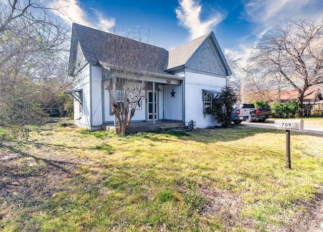 Property at 709 N Wilhite St #711, Cleburne, TX 76031, 2 beds, 1.5 baths