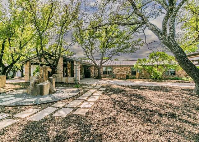 Property at 712 Squaw Creek Rd, Willow Park, TX 76087, 3 beds, 3.5 baths
