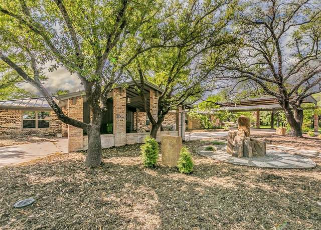 Property at 712 Squaw Creek Rd, Willow Park, TX 76087, 3 beds, 3.5 baths