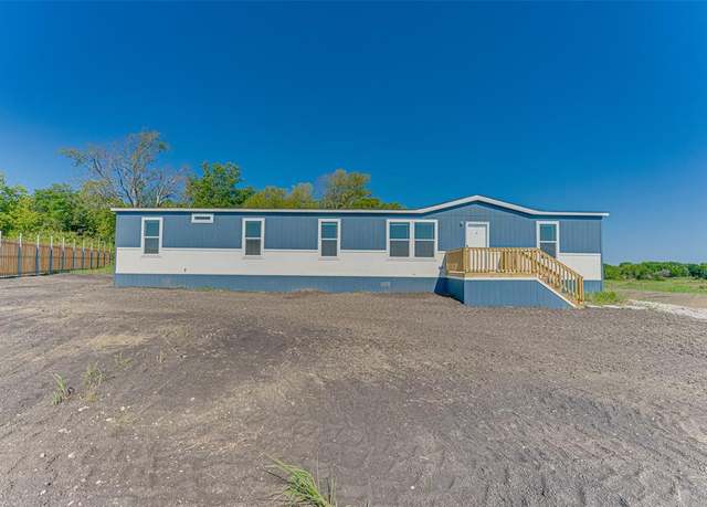 Property at 3060 Cochise Ct, Ferris, TX 75125, 4 beds, 2 baths