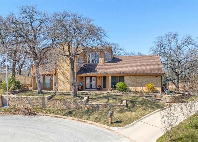 Property at 104 Oak Hollow Ct S, Azle, TX 76020, 3 beds, 3.5 baths