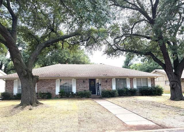 Property at 102 Mill Creek Dr, Arlington, TX 76010, 3 beds, 2 baths