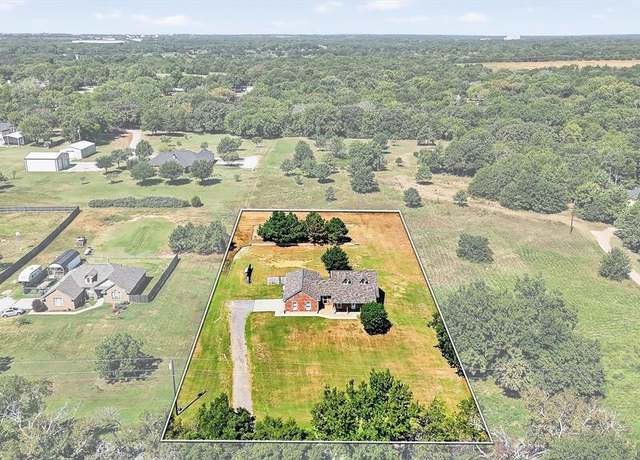 Property at 461 Cleve Cole Rd, Denison, TX 75021, 3 beds, 2 baths