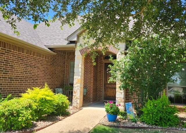 Property at 2008 Carlisle Dr, Crowley, TX 76036, 4 beds, 3 baths
