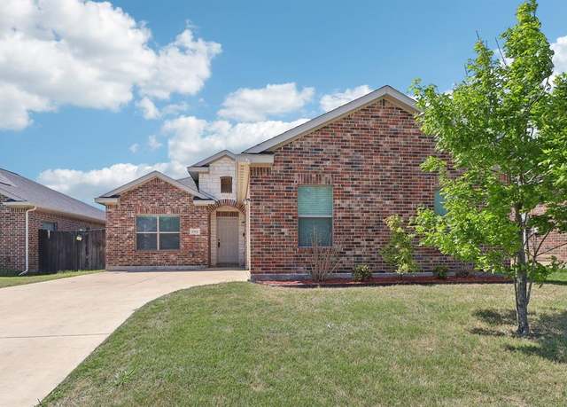 Property at 2321 Doty Ln, Balch Springs, TX 75180, 4 beds, 2 baths