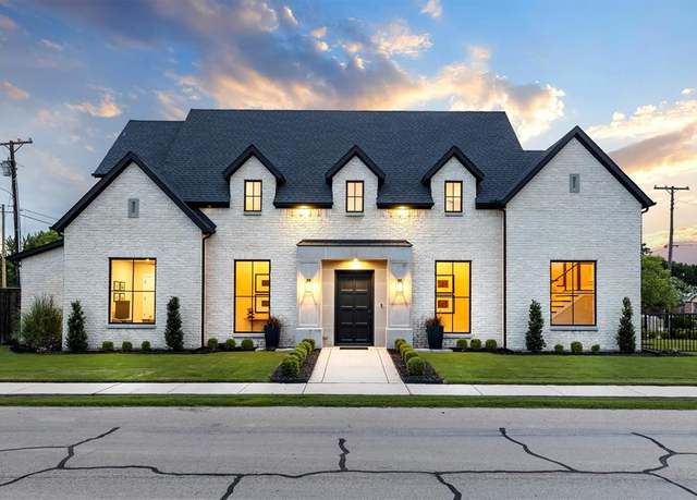 Property at 7591 Maple St, Frisco, TX 75033, 3 beds, 3.5 baths