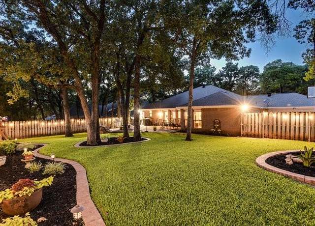 Property at 3008 Stone Bluff Ct, Arlington, TX 76017, 3 beds, 2.5 baths
