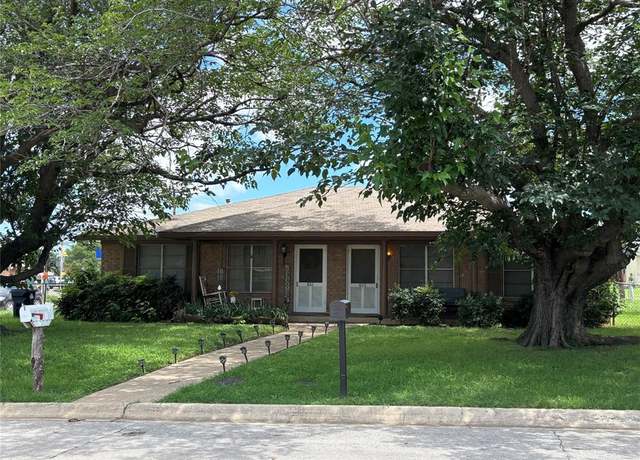 Property at 803 Sun Valley Dr, Denton, TX 76209