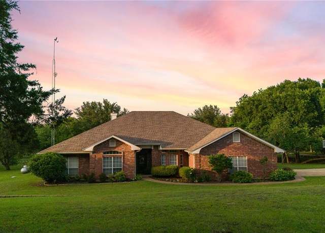 Property at 3787 Cedar Rock Pkwy, Crawford, TX 76638, 4 beds, 3 baths
