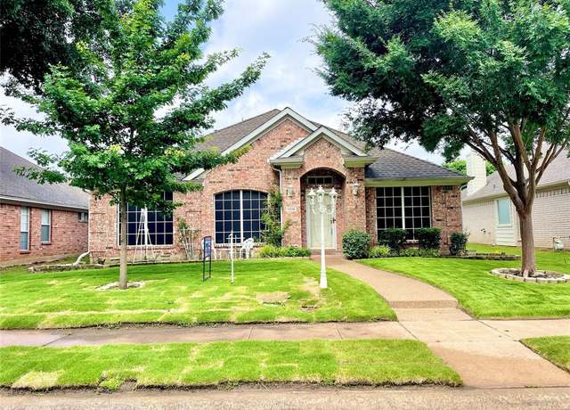Property at 1216 Courtney Ln, Lewisville, TX 75077, 3 beds, 2 baths