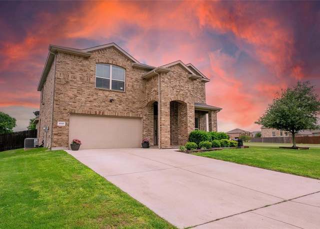 Property at 1707 Cross Creek Ln, Cleburne, TX 76033, 5 beds, 4 baths
