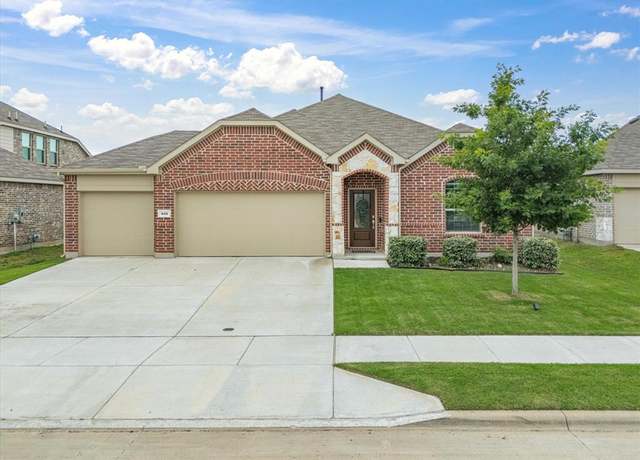 Property at 949 Skytop Dr, Fort Worth, TX 76052, 4 beds, 2 baths