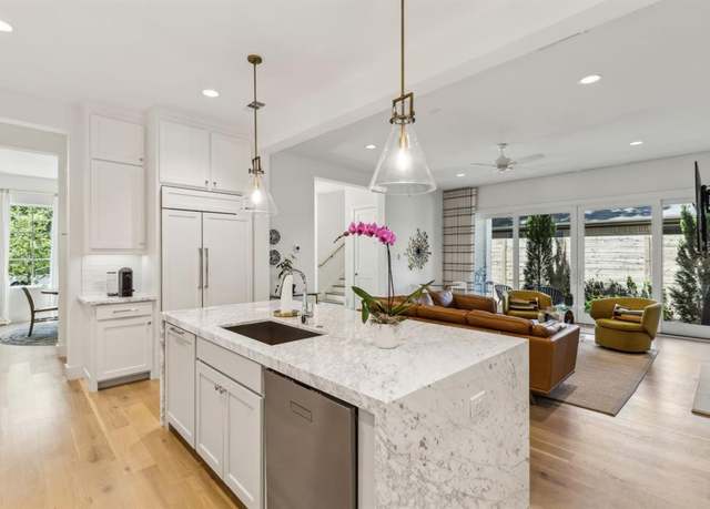 Property at 6417 Del Norte Ln, Dallas, TX 75225, 4 beds, 4.5 baths