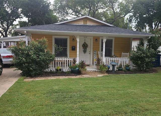 Property at 509 Estill St, Grapevine, TX 76051, 3 beds, 2 baths