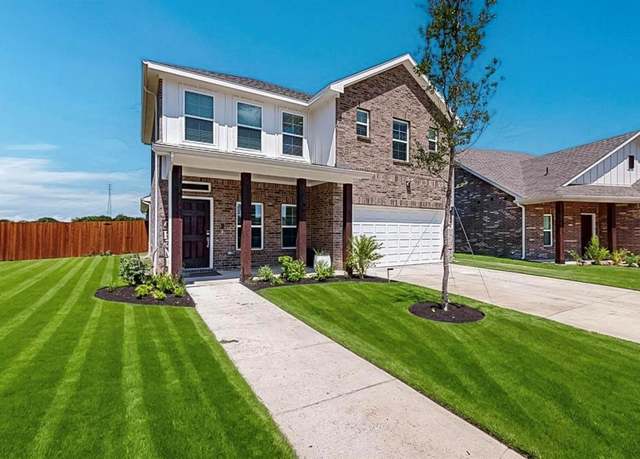 Property at 403 Pendant Dr, Royse City, TX 75189, 4 beds, 2.5 baths