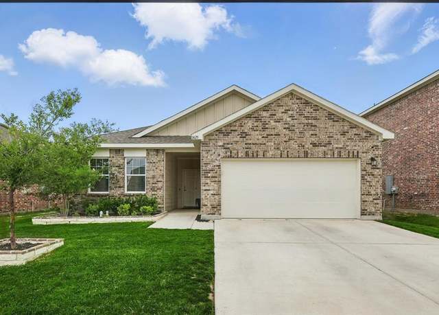 Property at 1425 Escondido Dr, Fort Worth, TX 76052, 4 beds, 2 baths