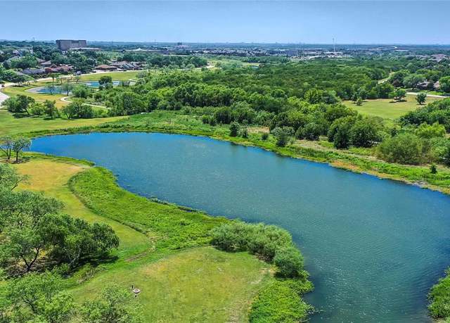 Property at 1602 Crooked Creek Dr, Carrollton, TX 75007, 3 beds, 2.5 baths