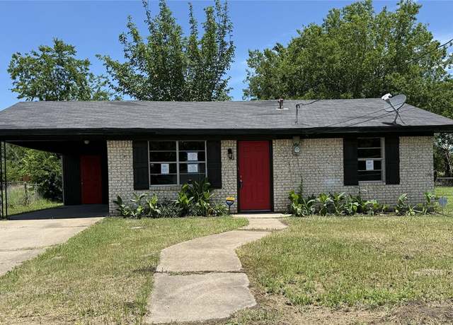 Property at 1310 E 12th Ave, Corsicana, TX 75110, 2 beds, 1 bath