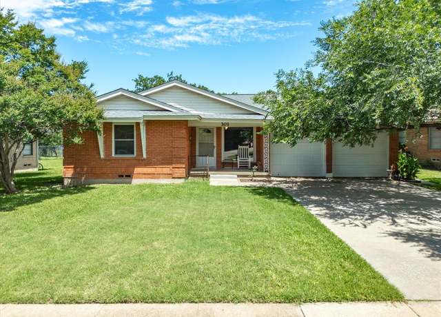 Property at 301 Redbud, Ferris, TX 75125, 3 beds, 1 bath
