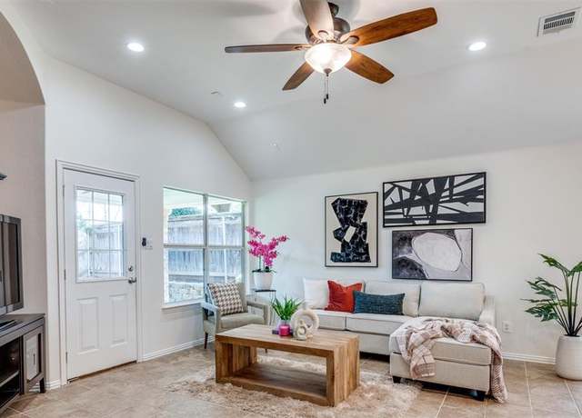 Property at 920 Park Forest Dr, Hurst, TX 76053, 4 beds, 2 baths