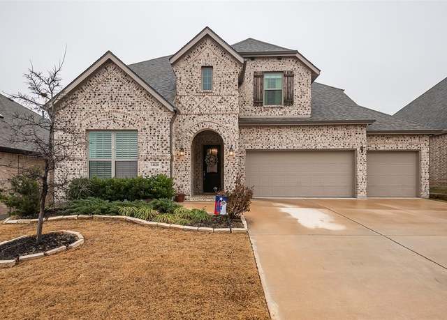 Property at 14620 Frog Lake Dr, Fort Worth, TX 76262, 4 beds, 4 baths