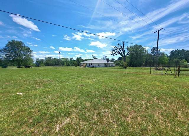 Property at 14572 Fm 14, Tyler, TX 75706, 3 beds, 2 baths