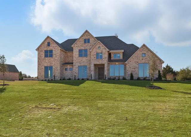 Property at 309 Stoney Creek Blvd, Sunnyvale, TX 75182, 5 beds, 4.5 baths