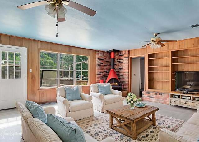 Property at 3109 Gorton Rd, Shreveport, LA 71119, 4 beds, 2.5 baths