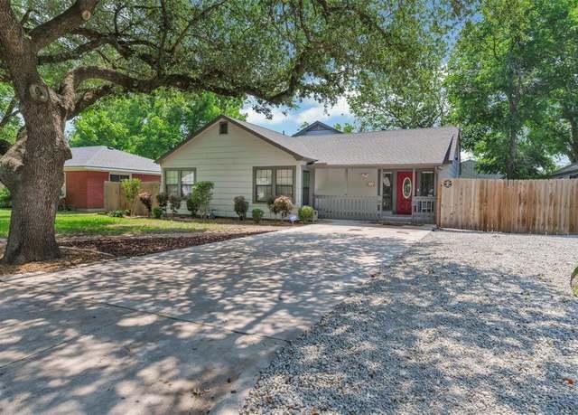 Property at 616 Bellevue Dr, Cleburne, TX 76033, 4 beds, 3 baths