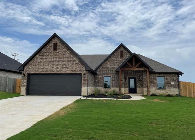 Property at 101 Post Oak Ln, Callisburg, TX 76240, 4 beds, 2 baths