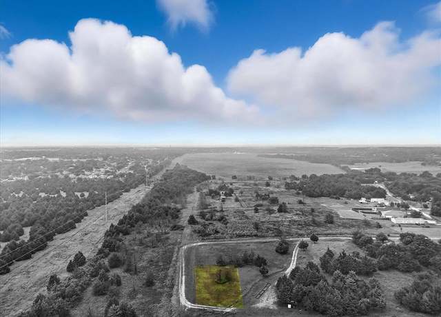 Property at 111 Lindell St, Glenn Heights, TX 75154