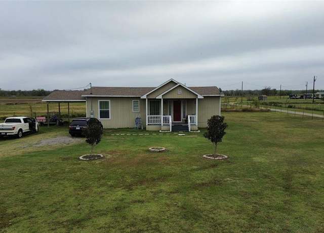 Property at 9411 County Road 155, Kaufman, TX 75142, 3 beds, 2 baths