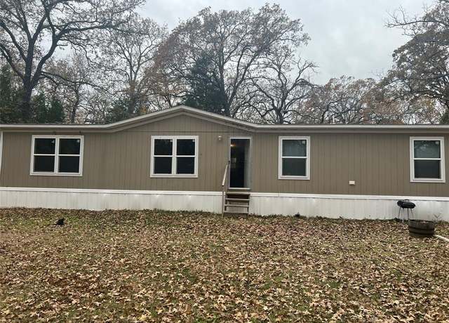 Property at 257 Harris Blvd, Malakoff, TX 75148, 3 beds, 2 baths