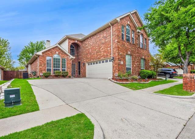 Property at 8305 Laughing Waters Trl, Mckinney, TX 75070, 5 beds, 3 baths