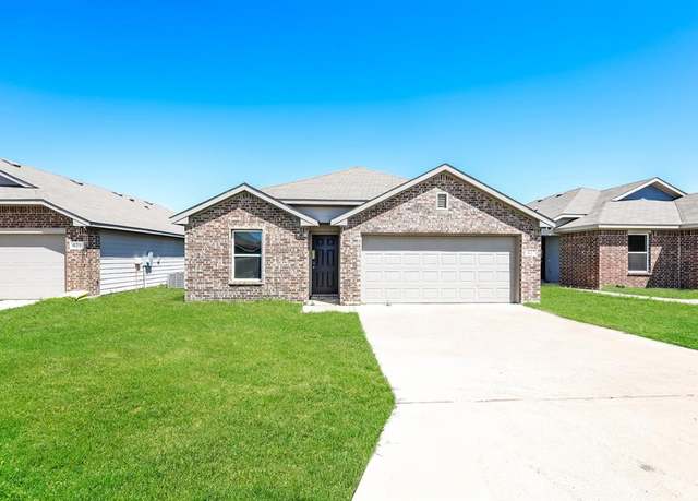 Property at 427 Shorty St, Mabank, TX 75147, 4 beds, 2 baths